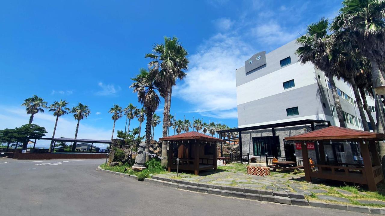 Sea Cliff Hotel Jeju Esterno foto