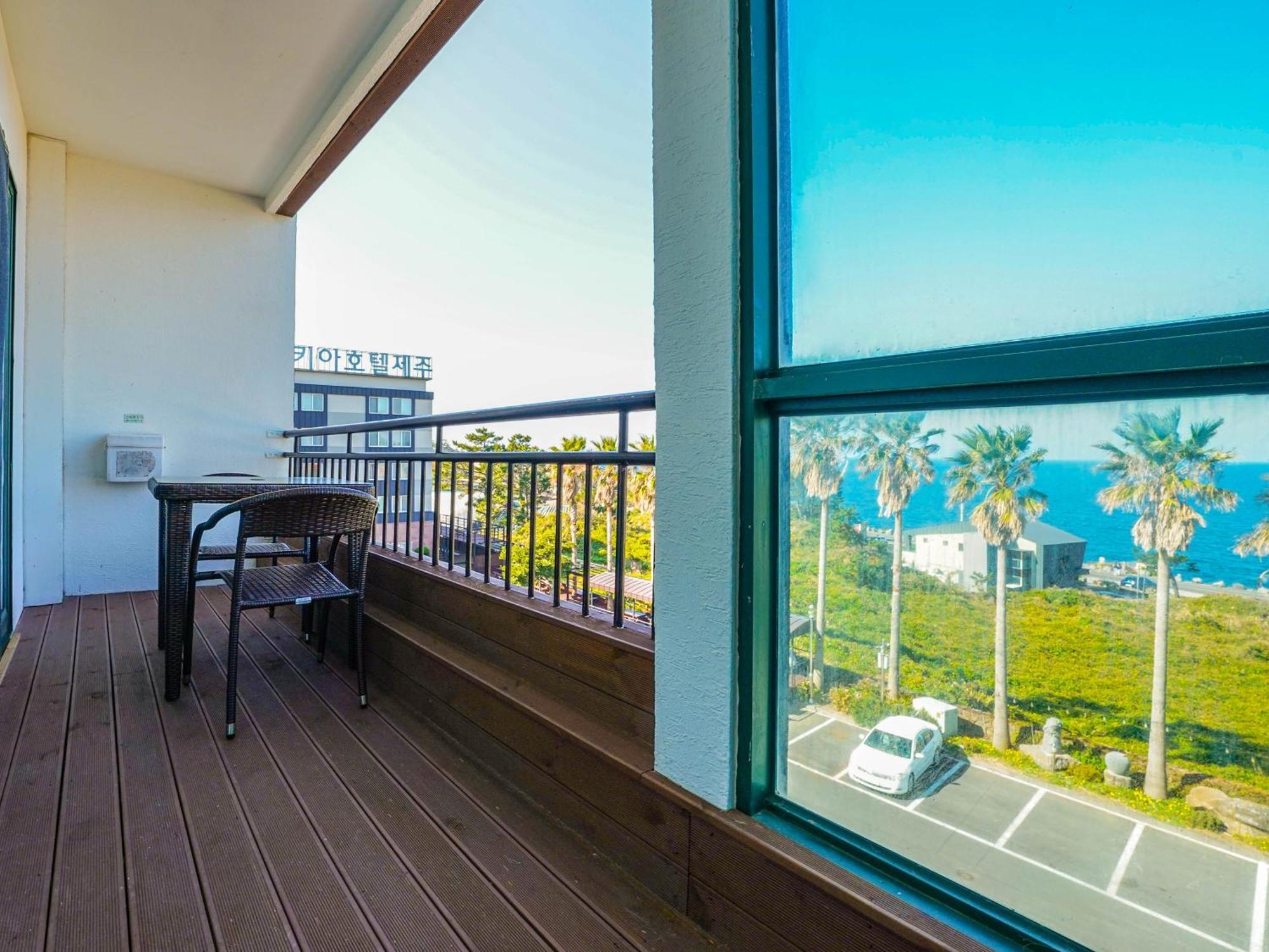 Sea Cliff Hotel Jeju Esterno foto