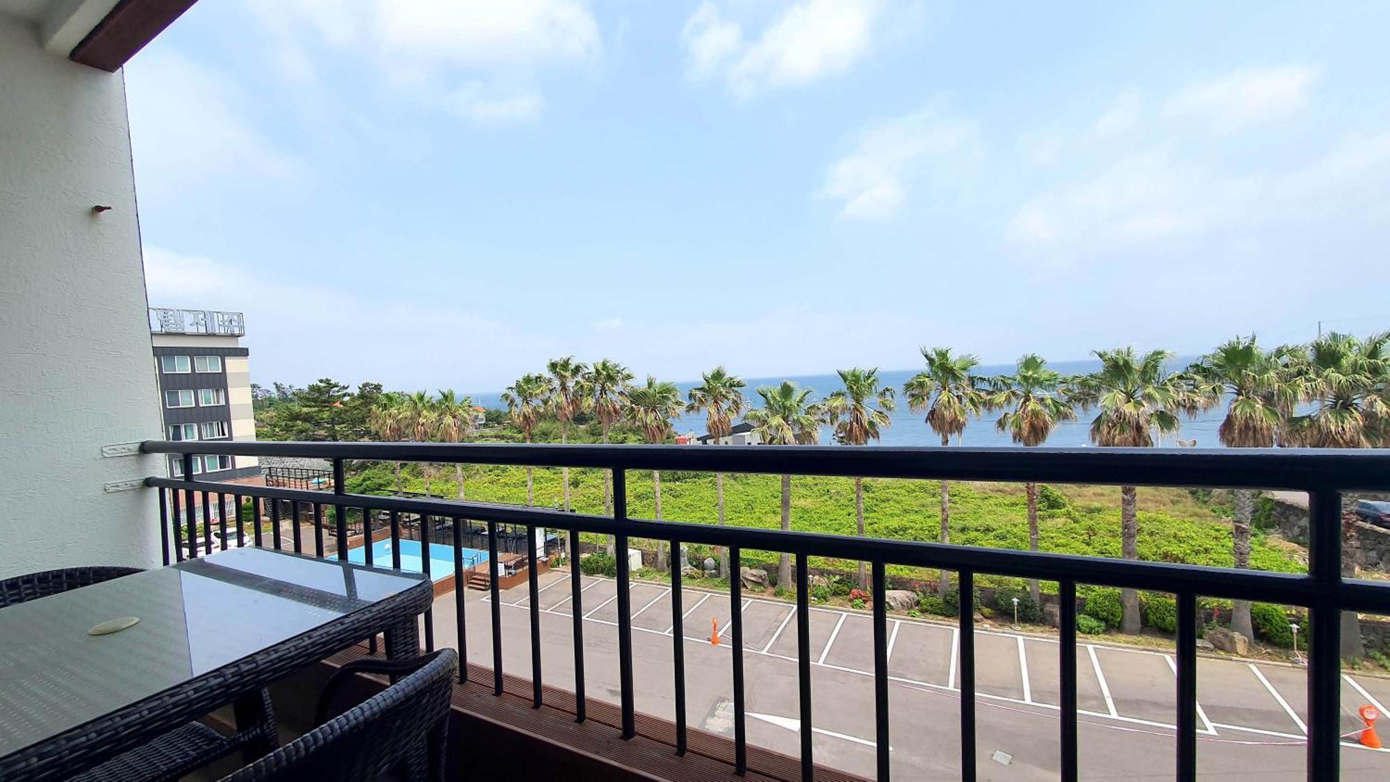 Sea Cliff Hotel Jeju Esterno foto