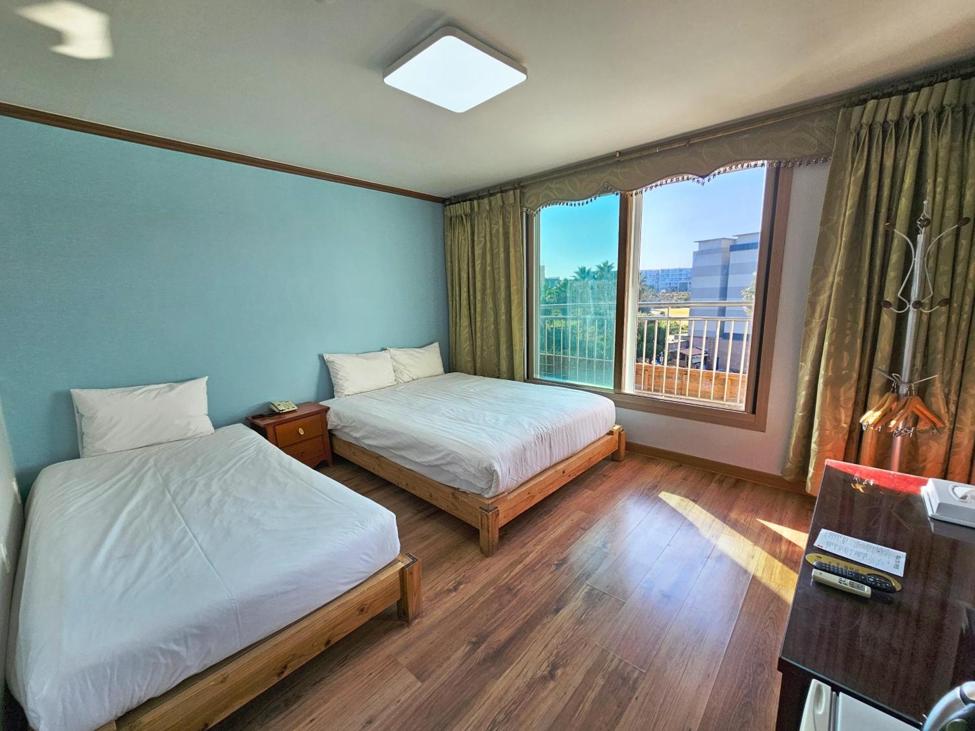 Sea Cliff Hotel Jeju Camera foto